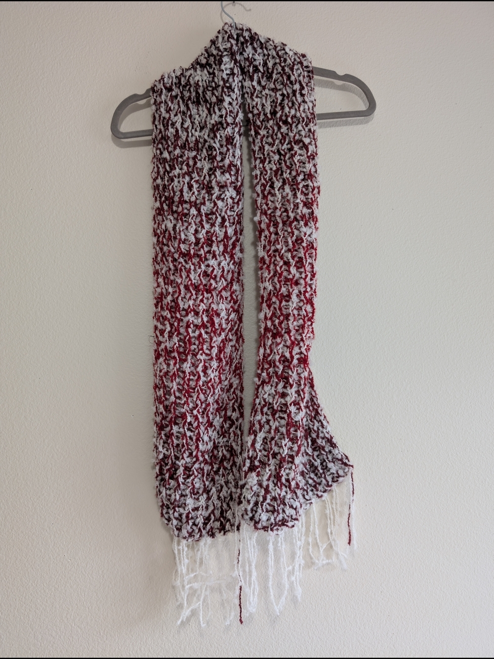 Elegant Knit Scarf in Red and White
